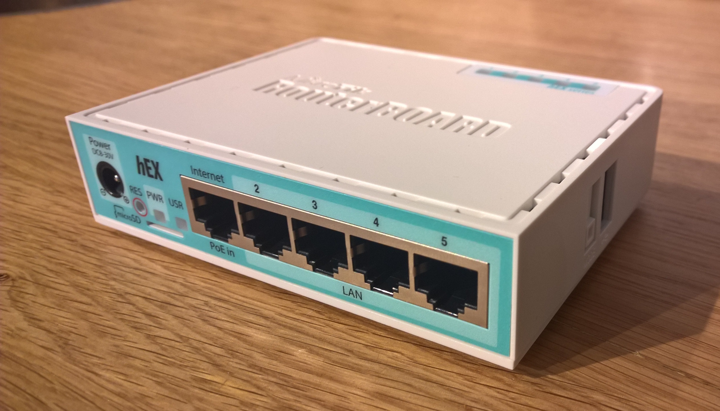 MikroTik hEX