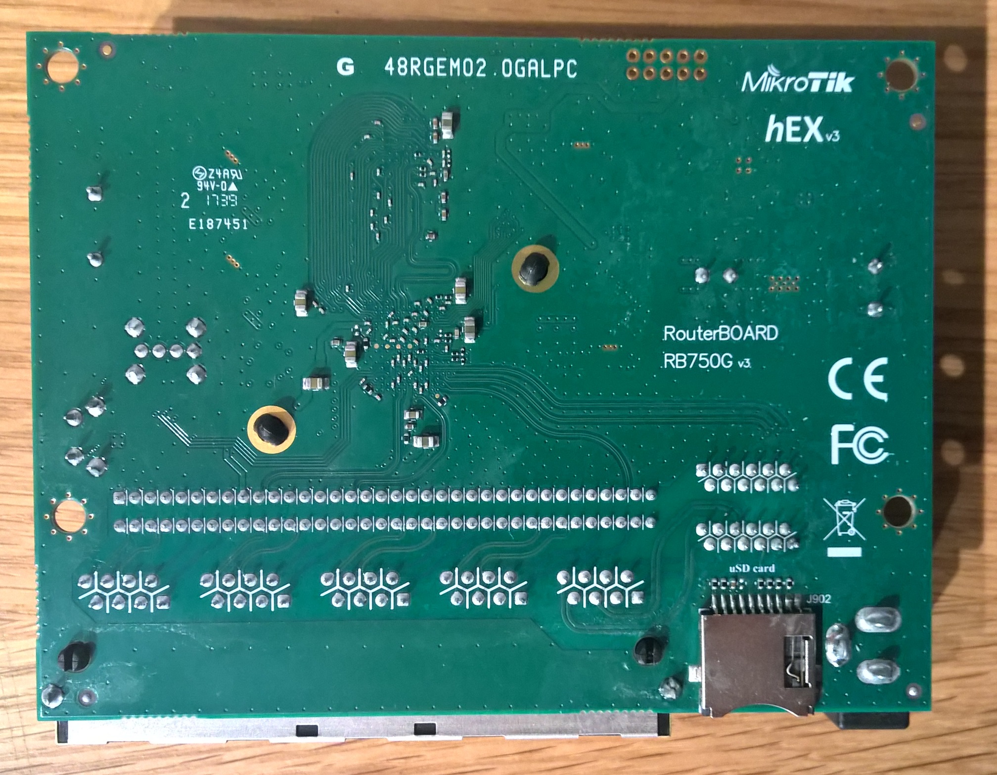 MikroTik hEX