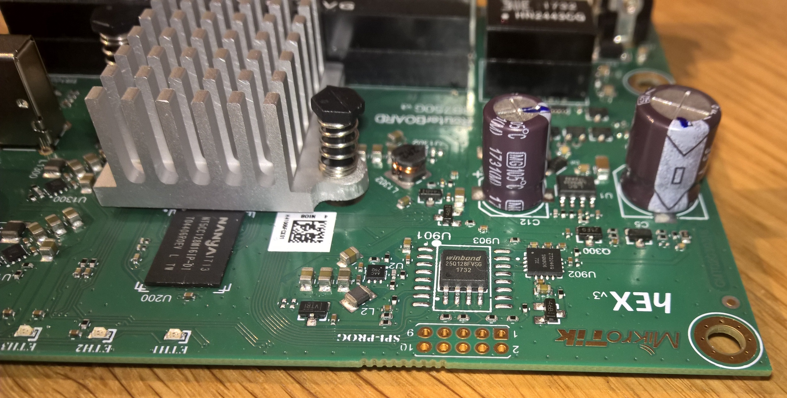 MikroTik hEX