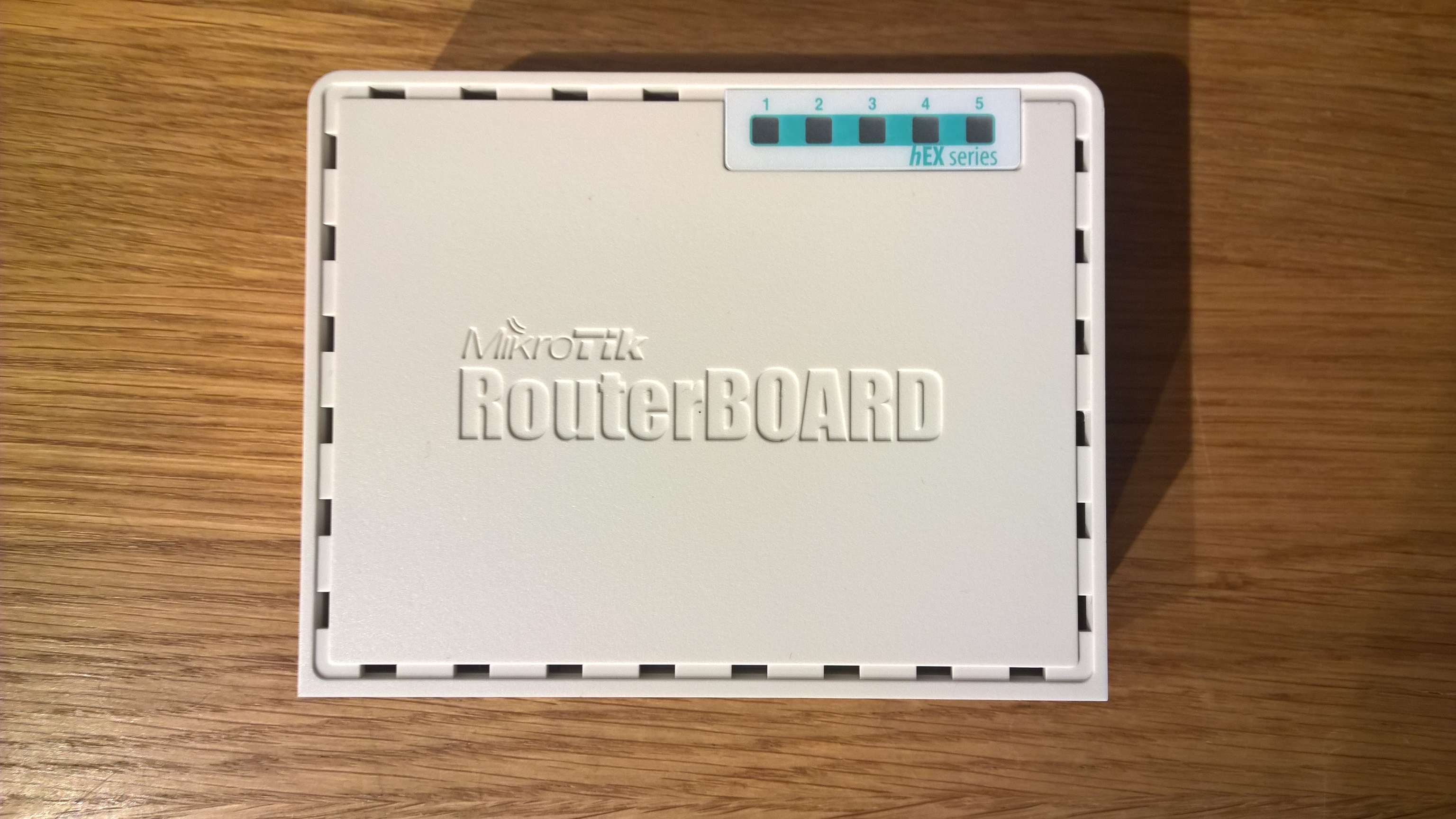 MikroTik hEX