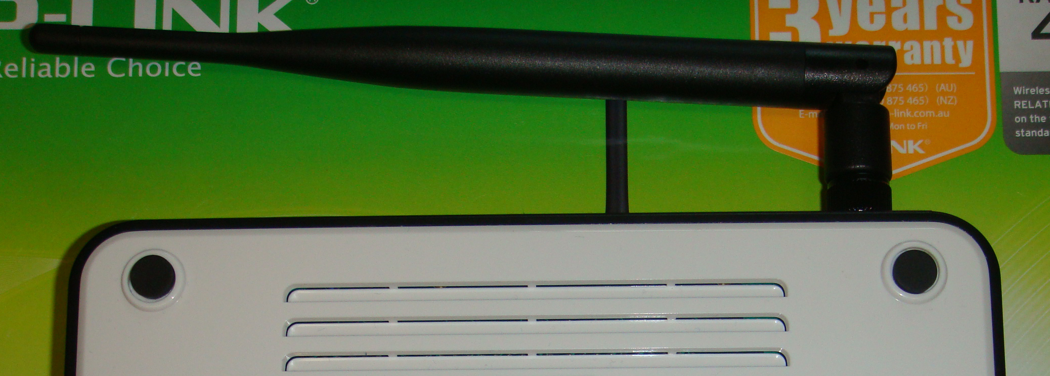 tl-wr741nd_01-rubber-legs.jpg