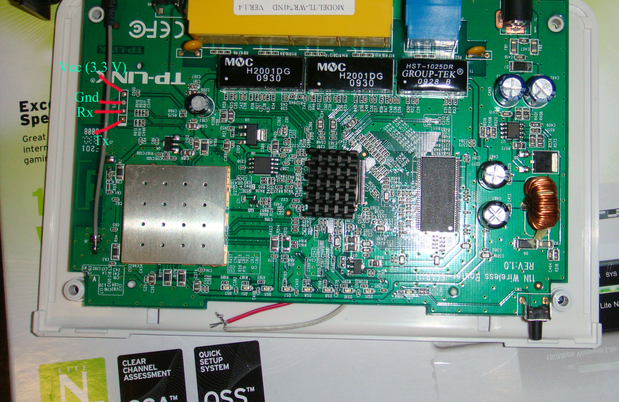 tl-wr741nd_09-serial-pins.jpg